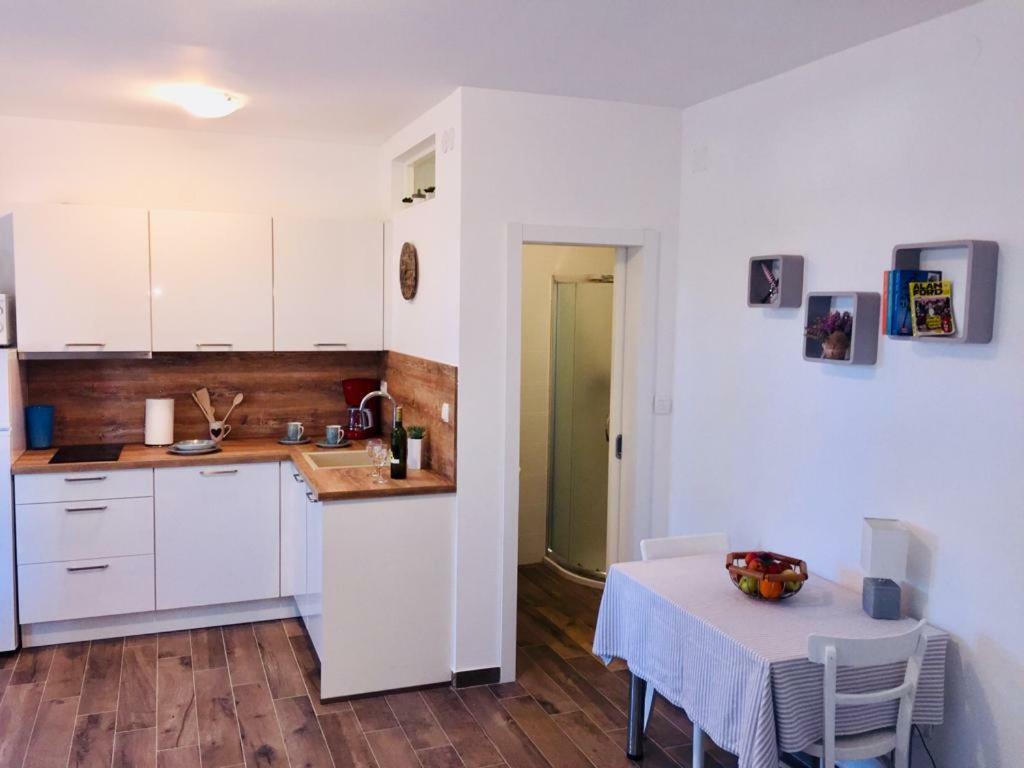 Studio Bianca - Studio With Terrace Near The Sea Sukošan エクステリア 写真